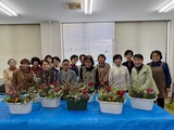 11月24日（月）北部花緑愛好会　寄せ植え教室がありました。